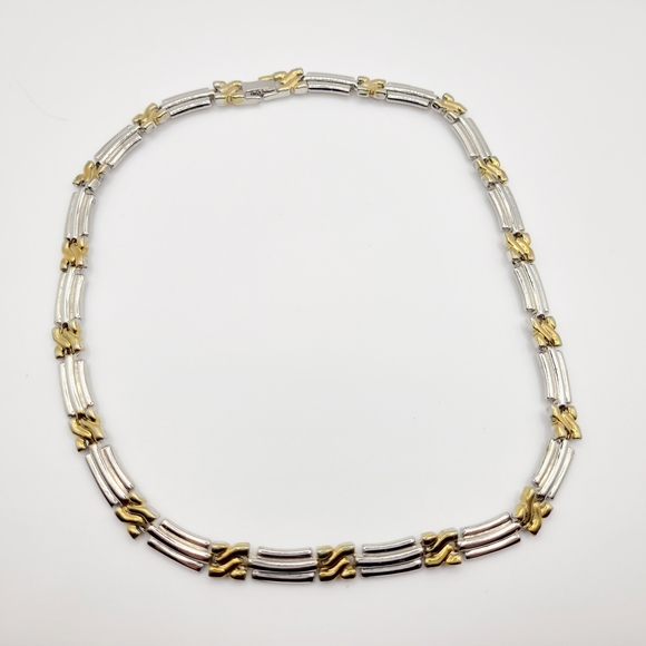 Silver and Gold Vintage Unisex Necklace ☀️ 3/$40 - Picture 2 of 6